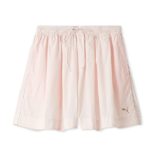 ピンクのスカート