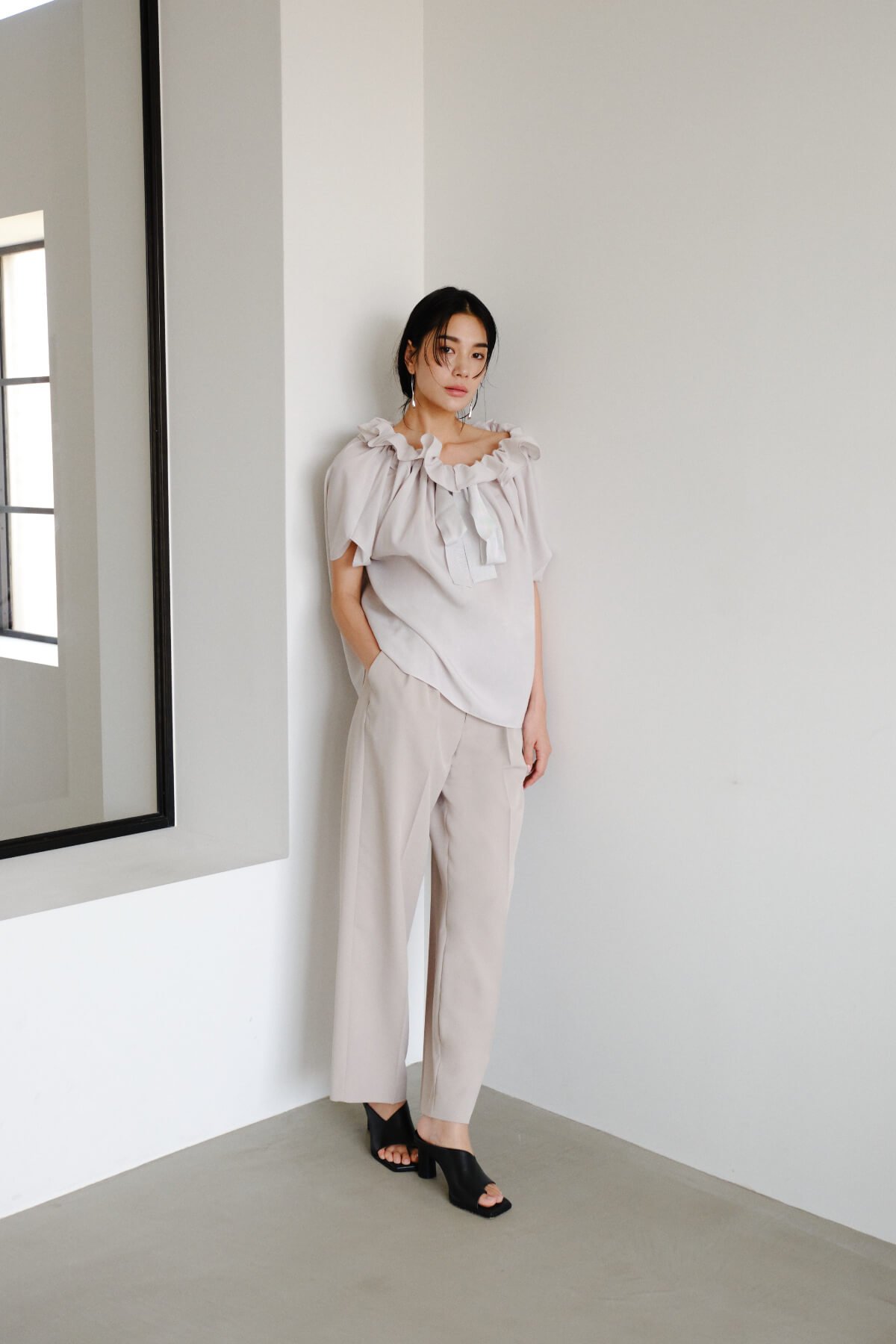 セクション03のモデル画像02