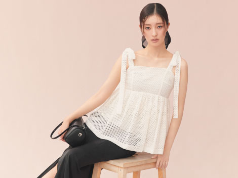 2025 SUMMER ELEGANCE IN CONTRAST Tone Sets the Mood